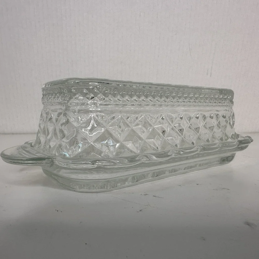 Clear‎ Pressed Glass Butter Dish Scalloped Covered Diamond Pattern Lid 2-Piece